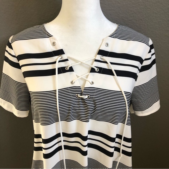 Express Stripe Lace Up Shift Dress - Picture 5 of 10